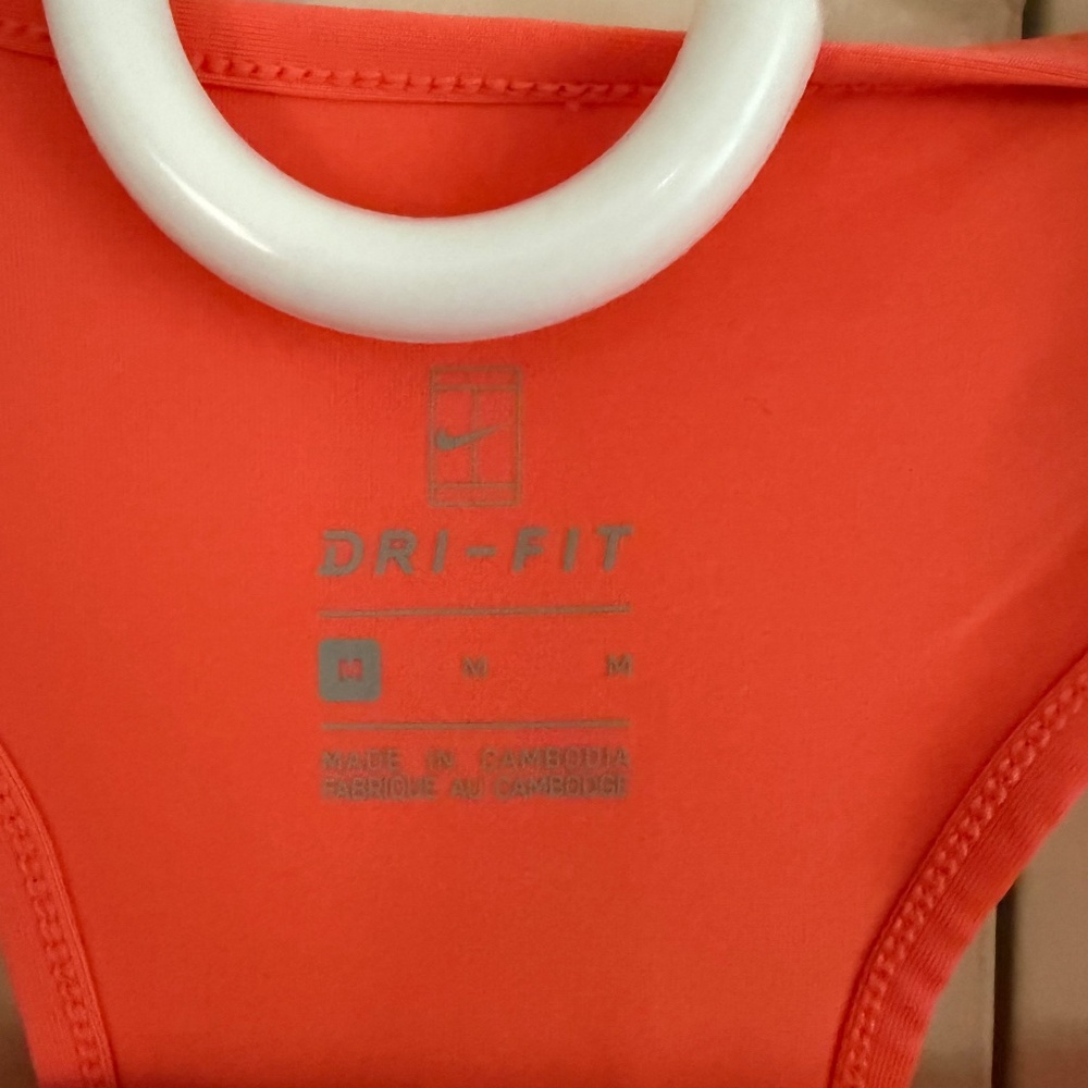 Nike Lightweight Racerback Top - Picture 3 of 3